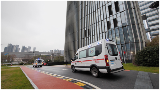 春天會來，櫻花會開 | 三輛負壓式救護車，第三